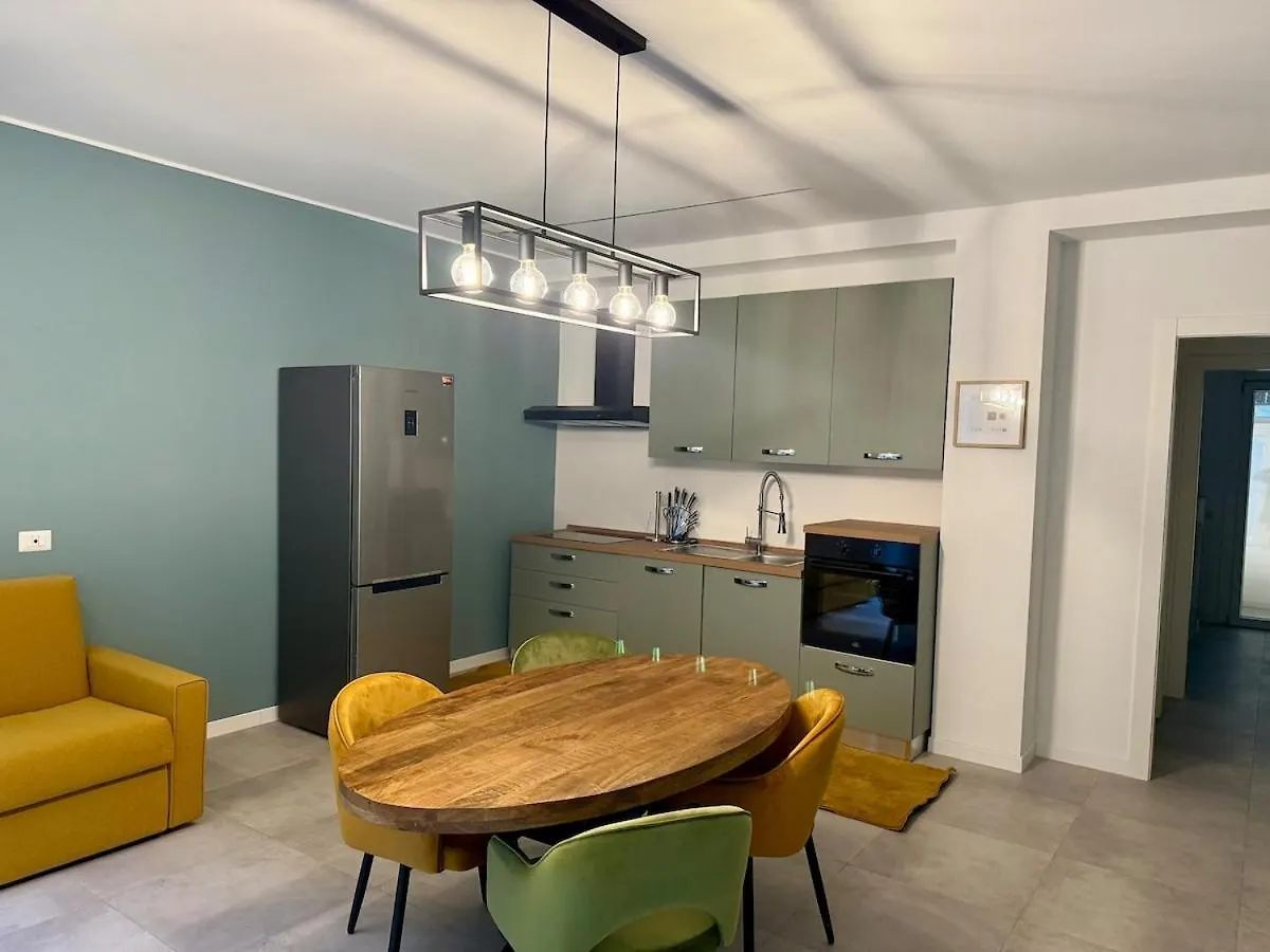 Unique Circus Apartment ميلان إيطاليا